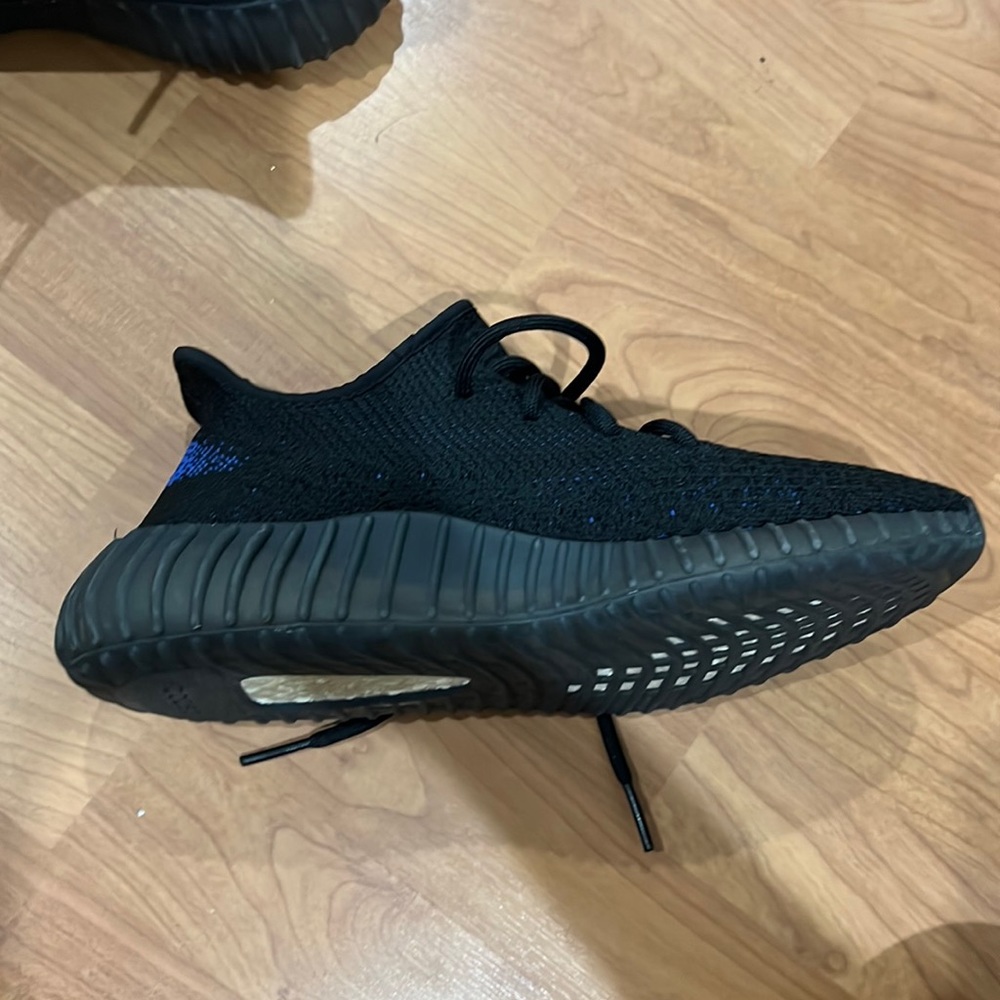 yeezy dazzeling blue